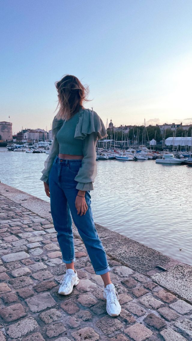 Au revoir été 2023 ☀️

Du soleil, de la plage, des apéros, des copains, du vent, des baguettes, des moules à la crème, du vélo et Django 🐶

- 

#summervibes #summer2023 #recapsummer2023 #voyagevoyage #voyagerenfrance #bruxellesmabelle #ilederé #larochelletourisme #parisfrance #parismonamour #lajavelleguinguette #lescopainsdabord